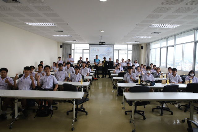 คณะวิทยาการจัดการ มร.ชม. ต้อนรับ รร.แม่ริมวิทยาคม ศึกษาดูงาน เปิดโลกบริหารธุรกิจยุคใหม่