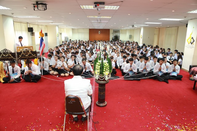 ภาควิชาภาษาไทย มร.ชม. จัดพิธีไว้ครู-บายศรีสู่ขวัญ ประจำปีการศึกษา 2559