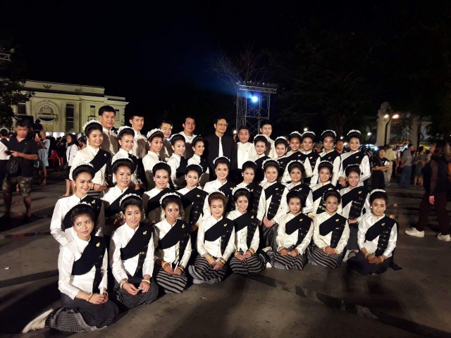 นักศึกษาเอกดนตรีไทยและนาฏศิลป์ มร.ชม. จำนวนกว่า 50 ชีวิต เข้าร่วมงาน