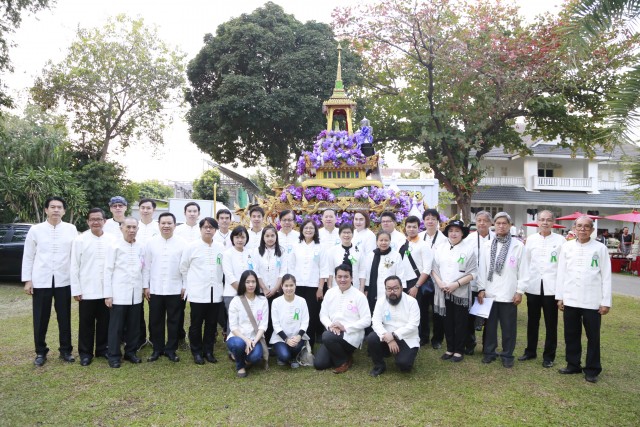 ผู้บริหารและคณาจารย์ มร.ชม. ร่วมงานการประกวดขบวนรถบุปผชาติ งานมหกรรมไม้ดอกไม้ประดับเชียงใหม่ ครั้งที่ 41