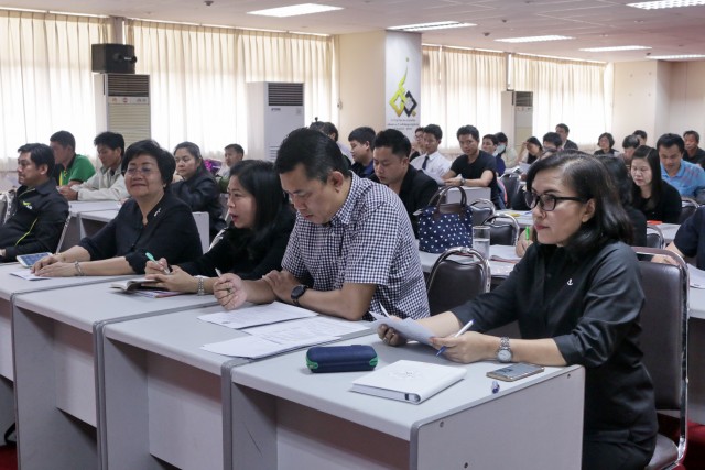มร.ชม. ประชุมชี้แจงกำหนดการพิธีบรรพชาอุปสมบทพระภิกษุและบวชเนกขัมมะ ถวายเป็นพระราชกุศล