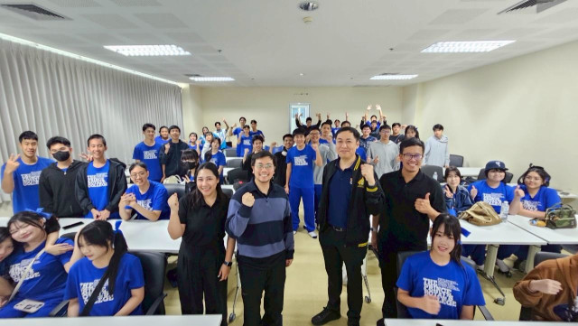 คณะวิทยาการจัดการ มร.ชม. เปิดบ้านต้อนรับคณะครู – นักเรียน ปรินส์รอยแยลส์วิทยาลัย  เสริมประสบการณ์เรียนรู้ด้านการสื่อสารมวลชน