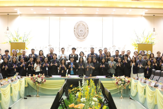 คณะผู้บริหาร ม.ราชภัฏเชียงใหม่ ร่วมประชุมแลกเปลี่ยนเรียนรู้  สร้างเครือข่ายพัฒนาชุมชนท้องถิ่น