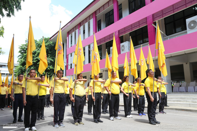 ผู้บริหาร มร.ชม. ร่วมขบวนอัญเชิญธงตราสัญลักษณ์ฯ  กิจกรรมเดิน วิ่ง ปั่น ธงตราสัญลักษณ์งานเฉลิมพระเกียรติพระบาทสมเด็จพระเจ้าอยู่หัว  เนื่องในโอกาสพระราชพิธีมหามงคลเฉลิมพระชนมพรรษา 6 รอบ 28 กรกฎาคม 2567