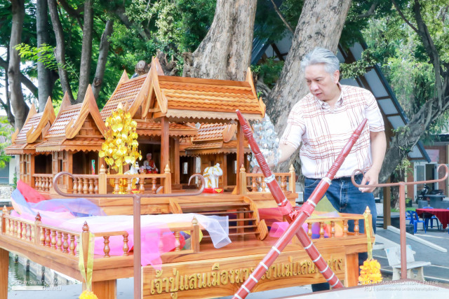 มร.ชม. ประกอบพิธีเปลี่ยนศาลและบวงสรวงสักการะ “เจ้าปู่แสนเมืองมาง เจ้าแม่แสนคำฝาง” สืบสานประเพณีล้านนา เสริมสิริมงคลแก่มหาวิทยาลัย