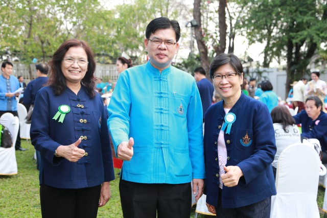 ผู้บริหารและคณาจารย์ มร.ชม. ร่วมงานการประกวดขบวนรถบุปผชาติ ในฐานะแขกผู้มีเกียรติและกรรมการตัดสินให้คะแนนการประกวด