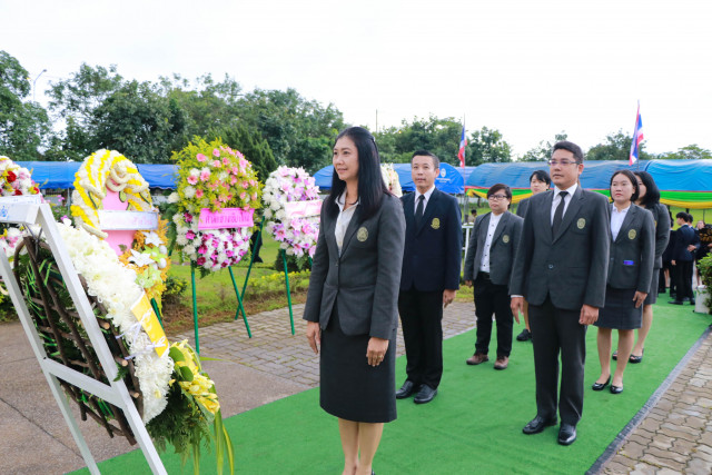 ผู้บริหาร คณาจารย์ และนักศึกษา ม.ราชภัฏเชียงใหม่  ร่วมพิธีเทิดพระเกียรติและวางพวงมาลา พระบิดาแห่งกฎหมายไทย เนื่องในวันรพี ประจำปี 2562