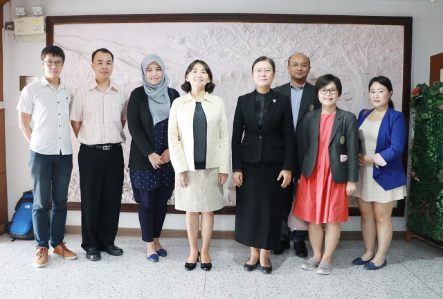 ราชภัฏเชียงใหม่ ต้อนรับผู้บริหารจาก Taipei Medical University ประเทศไต้หวัน