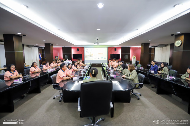 สำนักงานอธิการบดี มหาวิทยาลัยราชภัฏเชียงใหม่ ต้อนรับคณะดูงานจากคณะครุศาสตร์ มหาวิทยาลัยราชภัฏกำแพงเพชร