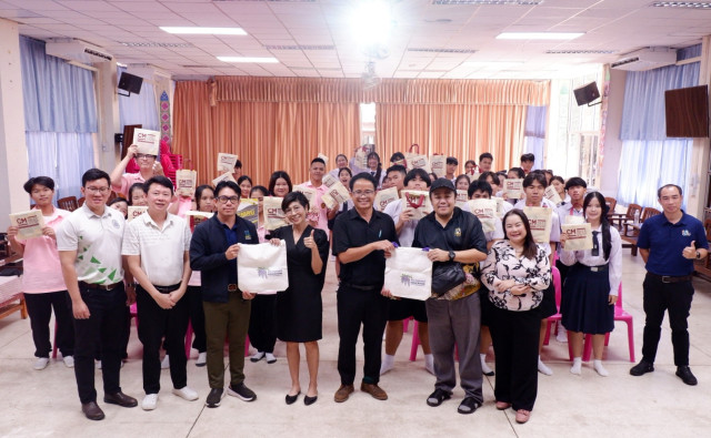 มร.ชม. เดินหน้าประชาสัมพันธ์การรับนักศึกษาใหม่ ปีการศึกษา 2570  ลงพื้นที่แนะแนวการศึกษาต่อ เส้นทางลำปาง–แพร่