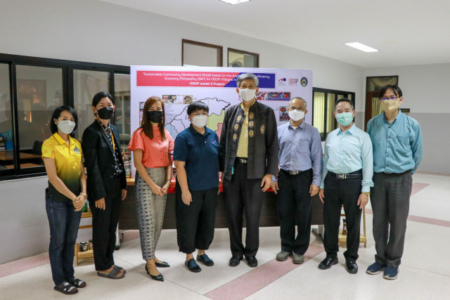 ผู้บริหารและคณาจารย์คณะเทคโนโลยีการเกษตร ม.ราชภัฏเชียงใหม่ ร่วมให้สัมภาษณ์ในรายการ TICA พัฒนาทั่วโลก