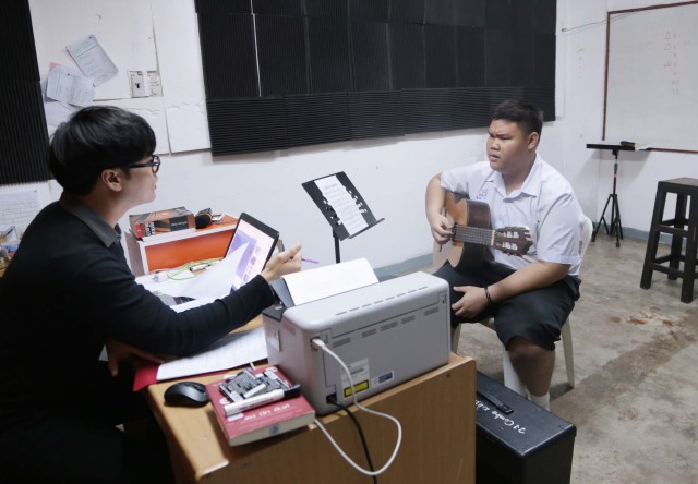 มร.ชม. จัดสอบคัดเลือกนักศึกษารอบโควตา 2560  ประเภทความสามารถพิเศษด้านศิลปะ ดนตรี และนาฏศิลป์ 