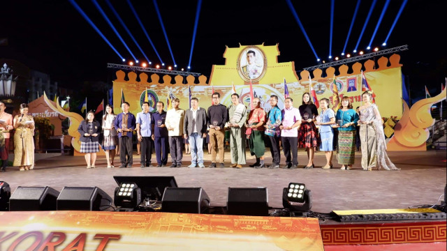 หลักสูตรนาฏศิลป์ และหลักสูตรดนตรีศึกษา คณะครุศาสตร์ มหาวิทยาลัยราชภัฏเชียงใหม่  นำนาฏศิลป์ล้านนาร่วมแสดงในเทศกาล  KORAT International Arts and Culture Festival 2019