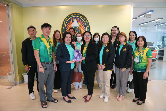 สำนักหอสมุด มร.ชม. ศึกษาดูงานและแลกเปลี่ยนเรียนรู้การบริหารจัดการ  ณ สำนักวิทยบริการและเทคโนโลยีสารสนเทศ ม.ราชภัฏเพชรบุรี