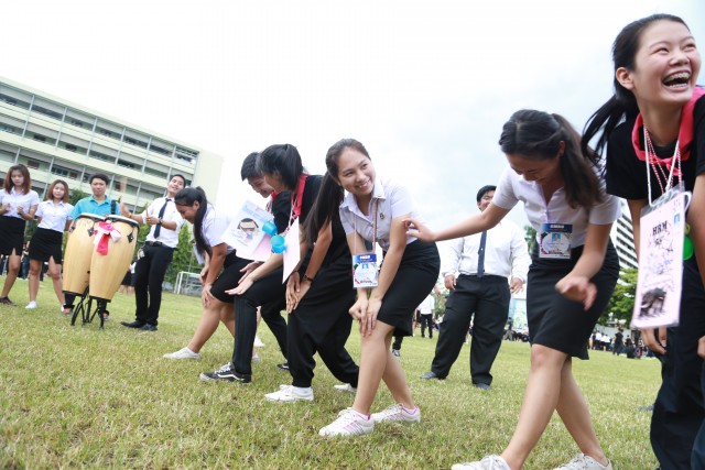 กิจกรรมรับน้องสร้างสรรค์ มร.ชม. นักศึกษาน้องใหม่ ปีการศึกษา 2559