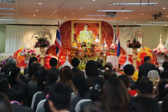 มร.ชม. ถวายราชสดุดีพระบาทสมเด็จพระเจ้าอยู่หัว เนื่องในวันราชภัฏ 2559