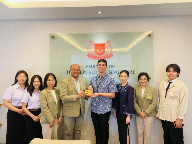 คณะวิทยาศาสตร์และเทคโนโลยี ม.ราชภัฏเชียงใหม่  เข้าพบเลขานุการเอกอัครราชทูตสิงคโปร์ ประจำประเทศไทย