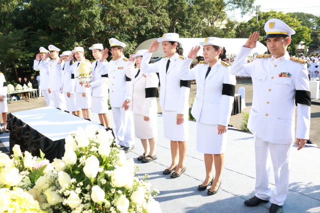 ผู้บริหาร มร.ชม. ร่วมพิธีน้อมรำลึกวันพระบิดาฝนหลวง