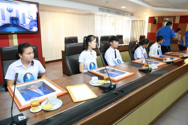 รองอธิการบดี มร.ชม. ร่วมให้การต้อนรับ มูลนิธิราชประชานุเคราะห์ ในการเยี่ยมเยียนนักศึกษาทุนพระราชทานของมหาวิทยาลัย