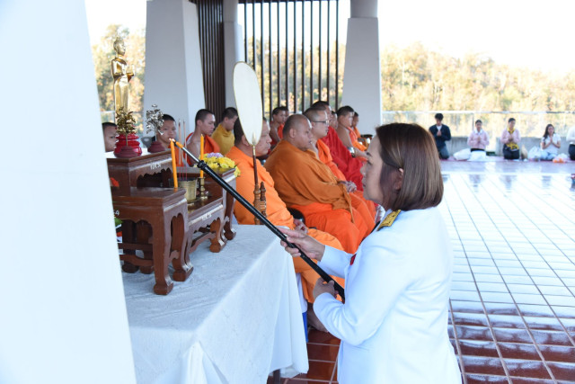 ชมรมสมาธิและบำเพ็ญประโยชน์ มร.ชม. จัดพิธีทำบุญตักบาตร เนื่องในวันราชภัฏ ประจำปี 2569