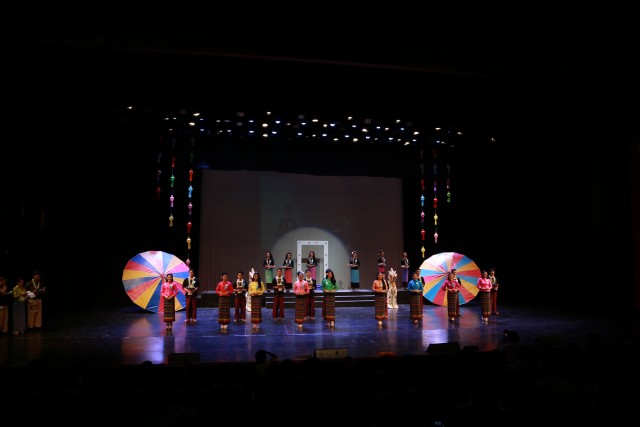 การประกวดดาว-เดือน และดาวประดับฟ้า คณะวิทยาการจัดการ ประจำปี 2559
