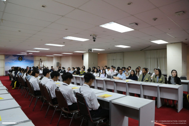 มร.ชม. จัดพิธีปฐมนิเทศนักศึกษาสหกิจศึกษา ภาคการศึกษาที่ 2/2568