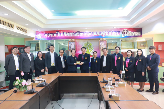 คณะวิทยาศาสตร์และเทคโนโลยี มร.ชม. ลงนามความร่วมมือทางวิชาการ  กับโรงเรียนเตรียมอุดมศึกษาพัฒนาการเขลางค์นคร จ.ลำปาง  พัฒนาหลักสูตร–ยกระดับศักยภาพนักเรียนและครูสู่อนาคต