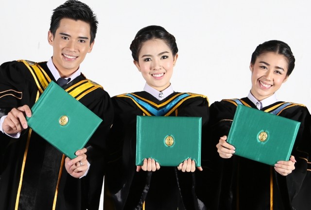 มหาวิทยาลัยราชภัฏเชียงใหม่ แจ้งกำหนดการรับชุดครุย บัณฑิตรุ่นที่ 40