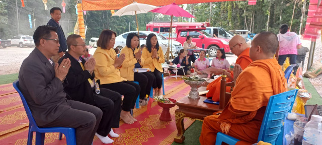 ผู้บริหาร ม.ราชภัฏเชียงใหม่ ร่วมพิธีทำบุญฉลองวันครบรอบสถาปนา 40 ปี มหาวิทยาลัยมหาจุฬาลงกรณราชวิทยาลัย วิทยาเขตเชียงใหม่