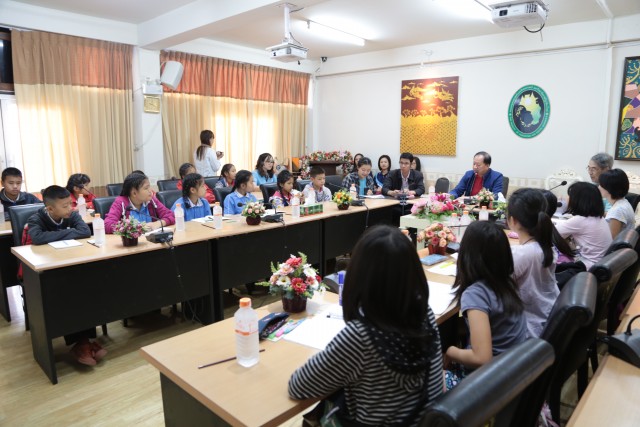 ผศ.รุทธ ประวัง คณบดีคณะมนุษยศาสตร์และสังคมศาสตร์ให้เกียรติเป็นประธานเปิดโครงการค่ายเยาวชน แลกเปลี่ยนระหว่างยุวทูต Biwa-kids จากประเทศญี่ปุ่นและนักเรียนไทย