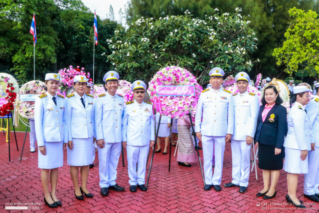 ผู้บริหาร คณาจารย์และบุคลากร มหาวิทยาลัยราชภัฏเชียงใหม่ ร่วมพิธีวางพวงมาลาถวายราชสักการะ พระบาทสมเด็จพระจุลจอมเกล้าเจ้าอยู่หัว  เนื่องในวันปิยมหาราช 23 ตุลาคม 2566