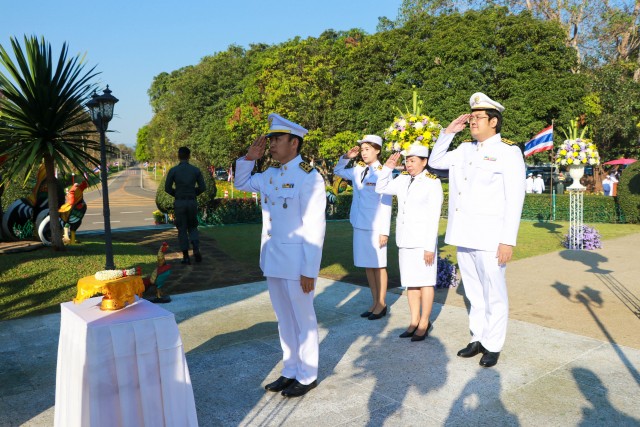 ผู้บริหารและคณาจารย์ มร.ชม. ร่วมพิธีวันคล้ายวันสถาปนาค่ายนเรศวรมหาราช ครบรอบปีที่ 37