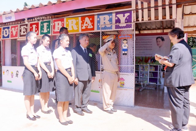 สมเด็จพระเทพรัตนราชสุดาฯ สยามบรมราชกุมารี ทรงติดตามการดำเนินงานโรงเรียนตำรวจตระเวนชายแดนบ้านใหม่พัฒนาสันติ 