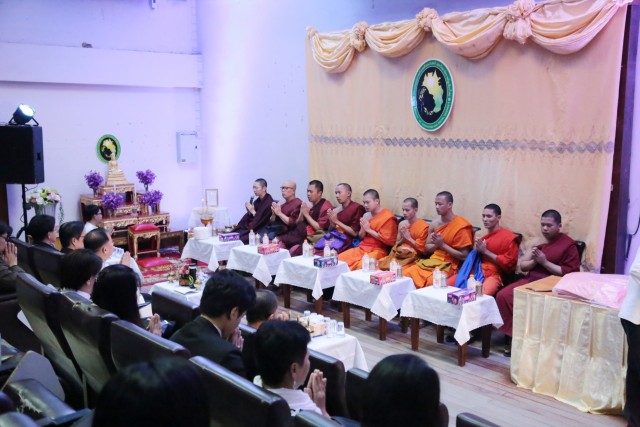 คณะมนุษยศาสตร์และสังคมศาสตร์ มหาวิทยาลัยราชภัฏเชียงใหม่ จัดพิธีทำบุญ ประจำปี 2560