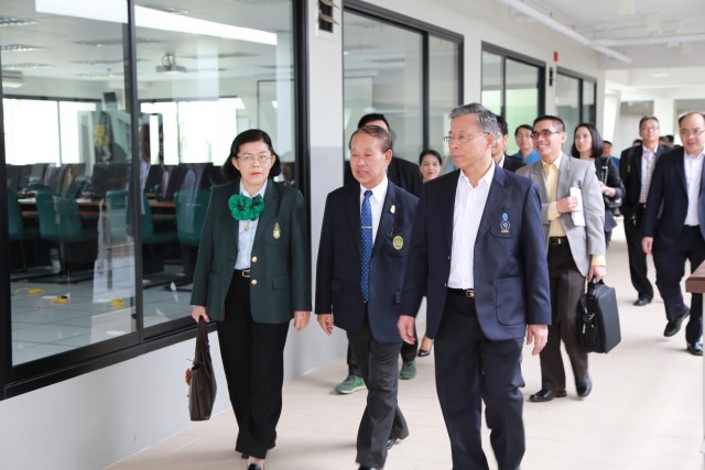 คณะกรรมาธิการขับเคลื่อนการปฏิรูปประเทศด้านการศึกษา เข้าเยี่ยมชมโครงการ 