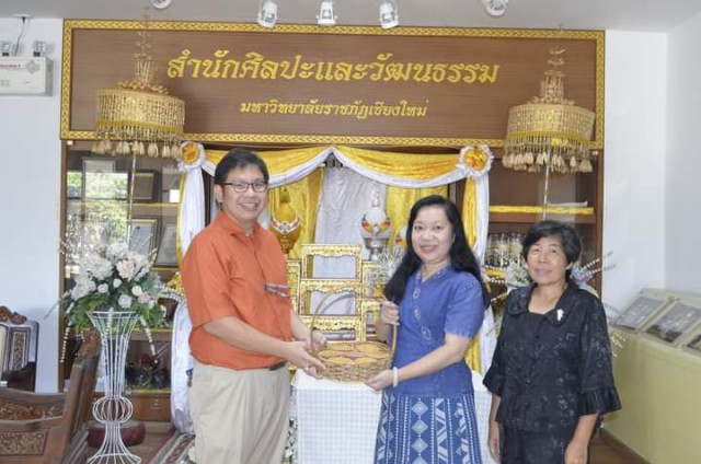 บัณฑิตวิทยาลัย มร.ชม. ร่วมสืบสานประเพณีเดือนยี่เป็ง ทำบุญถวายผางปะตี๊ด  กิจกรรม ต๋ามผางปะตี๊ด ส่องฟ้าฮักษาเมือง ปีที่ 9