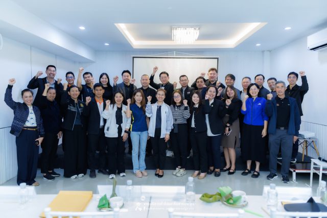 ผู้บริหารกองพัฒนานักศึกษา ม.ราชภัฏเชียงใหม่  ร่วมกิจกรรมขับเคลื่อนมาตรการองค์กรด้านความปลอดภัยทางถนนในมหาวิทยาลัยราชภัฏ ภาคเหนือ ภายใต้โครงการ MOVE U Thailand