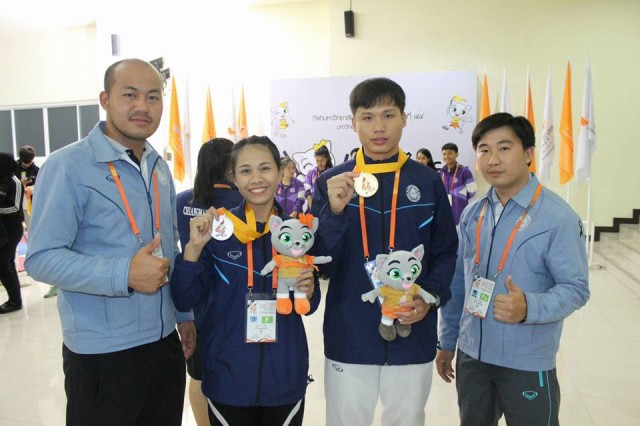 ดาบไทย รั้วดำ – เหลือง โชว์ผลงาน “สุรนารีเกมส์” 2 เหรียญทอง 1 เหรียญเงิน