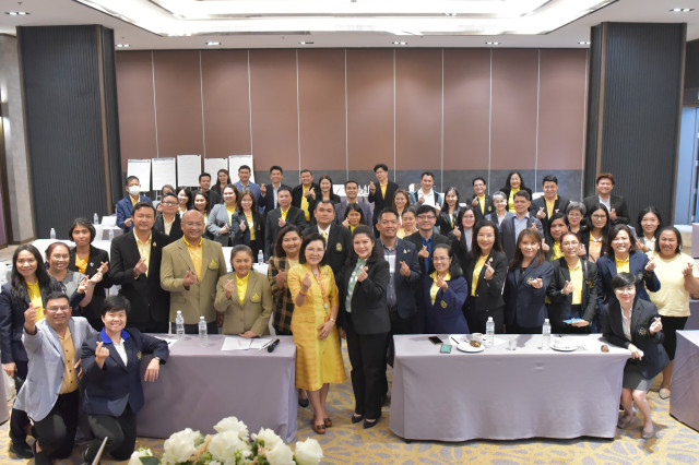 ผู้บริหาร มร.ชม. ร่วมประชุมเชิงปฏิบัติการฯ ส่งเสริมความเป็นเลิศด้านการจัดการเรียนรู้ ในการผลิตบัณฑิตครูสาขาด้านวิทยาศาสตร์ คณิตศาสตร์และเทคโนโลยี 