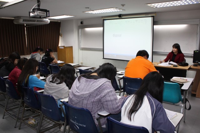 ศูนย์ภาษา เปิดหลักสูตร Preparation for TOEIC Test เพิ่มเติม 3 กลุ่ม