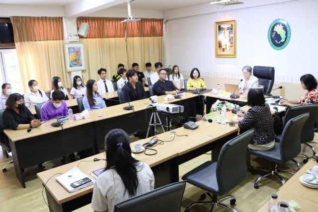 คณะมนุษยศาสตร์และสังคมศาสตร์ มร.ชม. เข้ารับการตรวจประเมินคุณภาพการศึกษาภายใน ประจำปีการศึกษา 2566