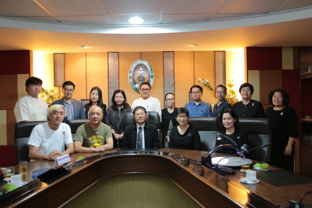 คณะผู้บริหารมหาวิทยาลัยราชภัฏเชียงใหม่ให้การต้อนรับคณะกรรมการผู้จัดงาน Chiang Mai CAD Festival 2017 หารือแนวทางการจัดงานส่งเสริมการท่องเที่ยวเชิงศิลปะและวัฒนธรรม
