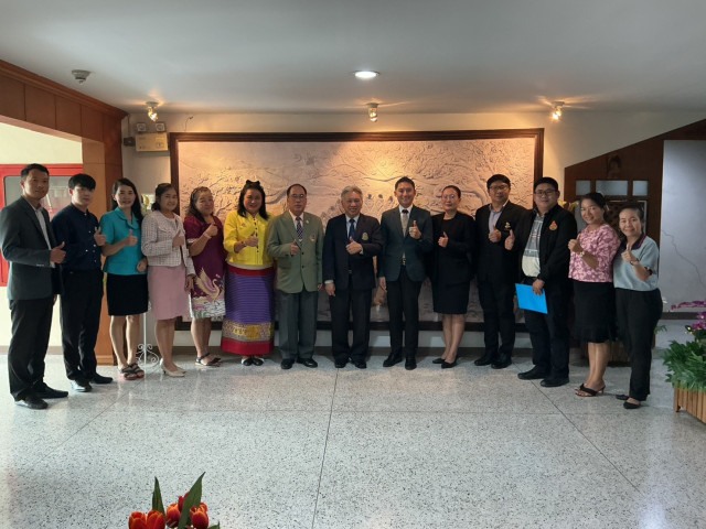 มร.ชม. จัดการประชุมผู้บริหารโรงเรียนร่วมผลิต โครงการนำร่องการผลิตบัณฑิตครู CMRU Model 