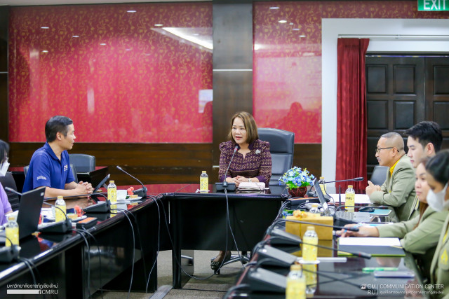 มหาวิทยาลัยราชภัฏเชียงใหม่ ต้อนรับคณะศึกษาดูงานด้านงานสารบรรณอิเล็กทรอนิกส์ จาก มหาวิทยาลัยเชียงใหม่