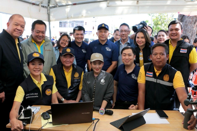 อาจารย์และบุคลากร มร.ชม. ร่วมสนับสนุนภารกิจ สำนักงานประชาสัมพันธ์จังหวัดเชียงใหม่  ทีมรวมการเฉพาะกิจขับเคลื่อนด้านการสื่อสาร  น้ำท่วมเชียงใหม่ 2567