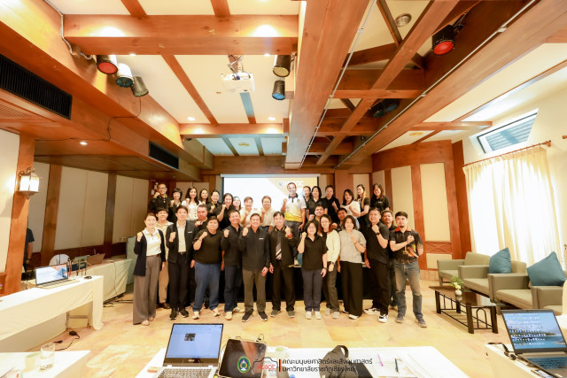 คณะมนุษยศาสตร์และสังคมศาสตร์ มร.ชม. จัดโครงการทบทวนยุทธศาสตร์และแผนปฏิบัติราชการ ปี 2569